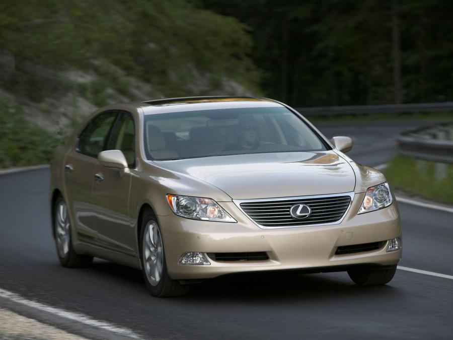  Lexus LS460 2006 года  (фото 6 из 200)